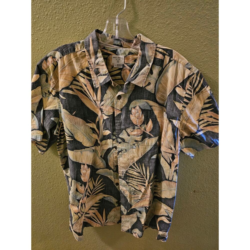 Jack O'Neill floral short sleeve men's large button down shirt.